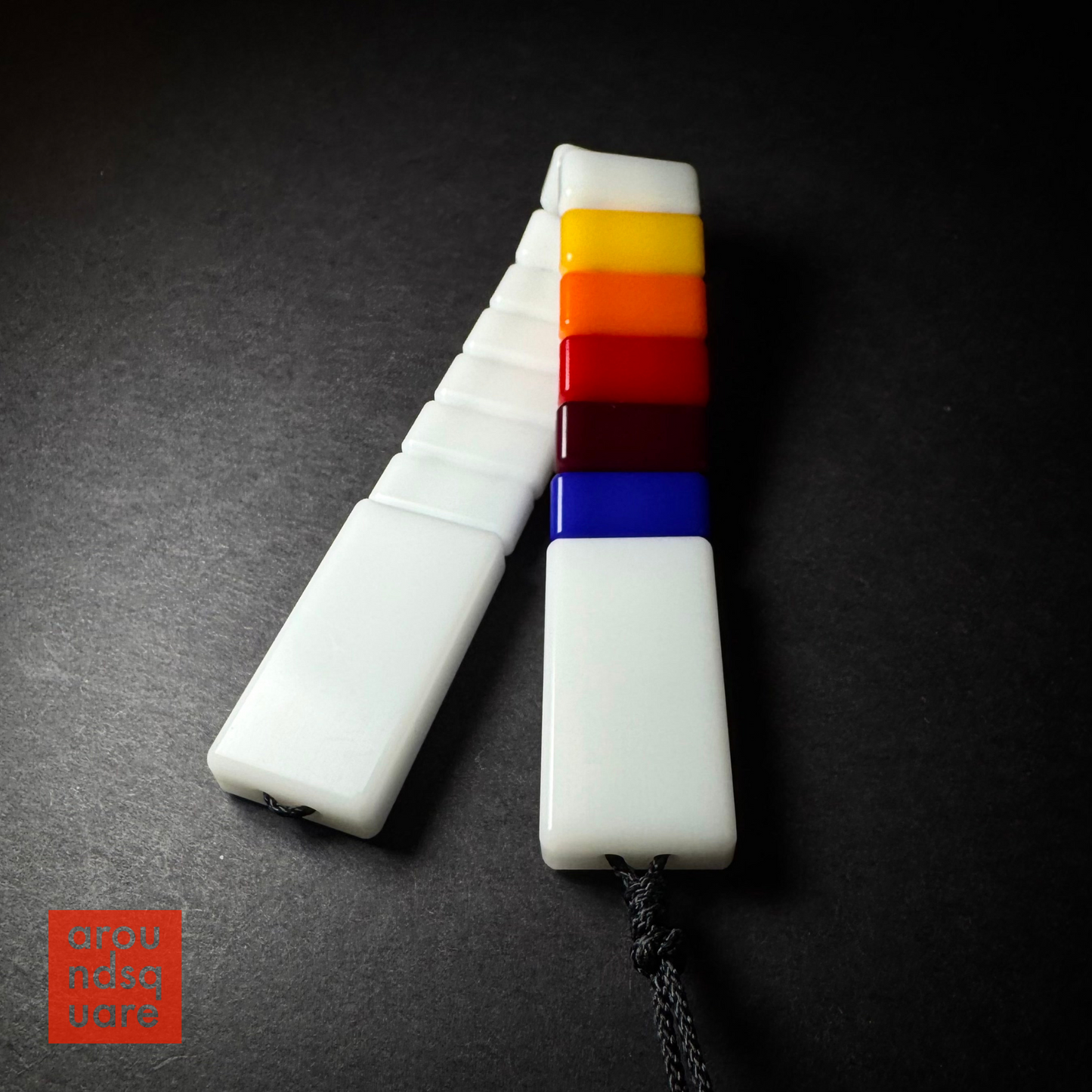 Podushka Chetki - Delrin Editions