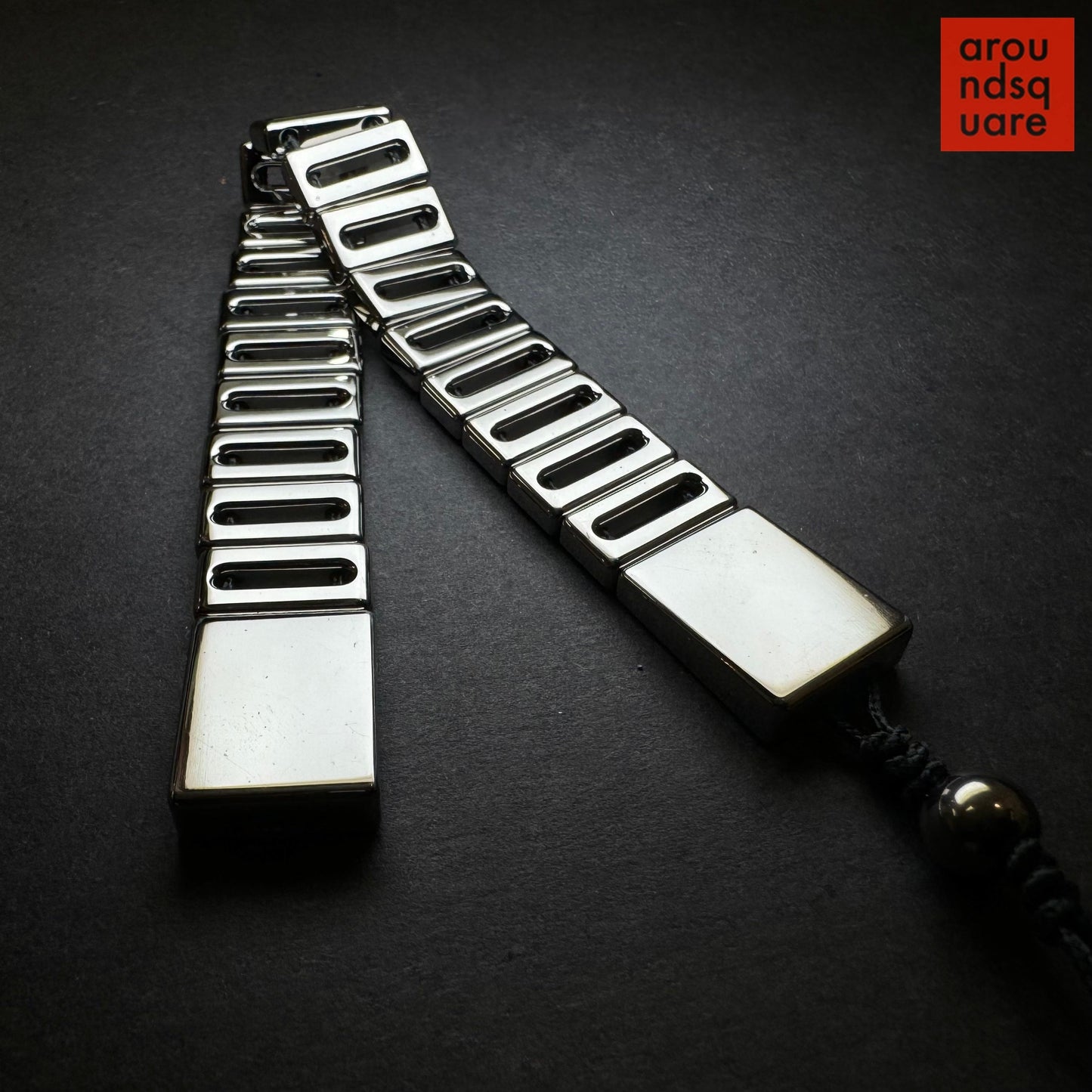 Remeshok Chetki- Titanium Editions