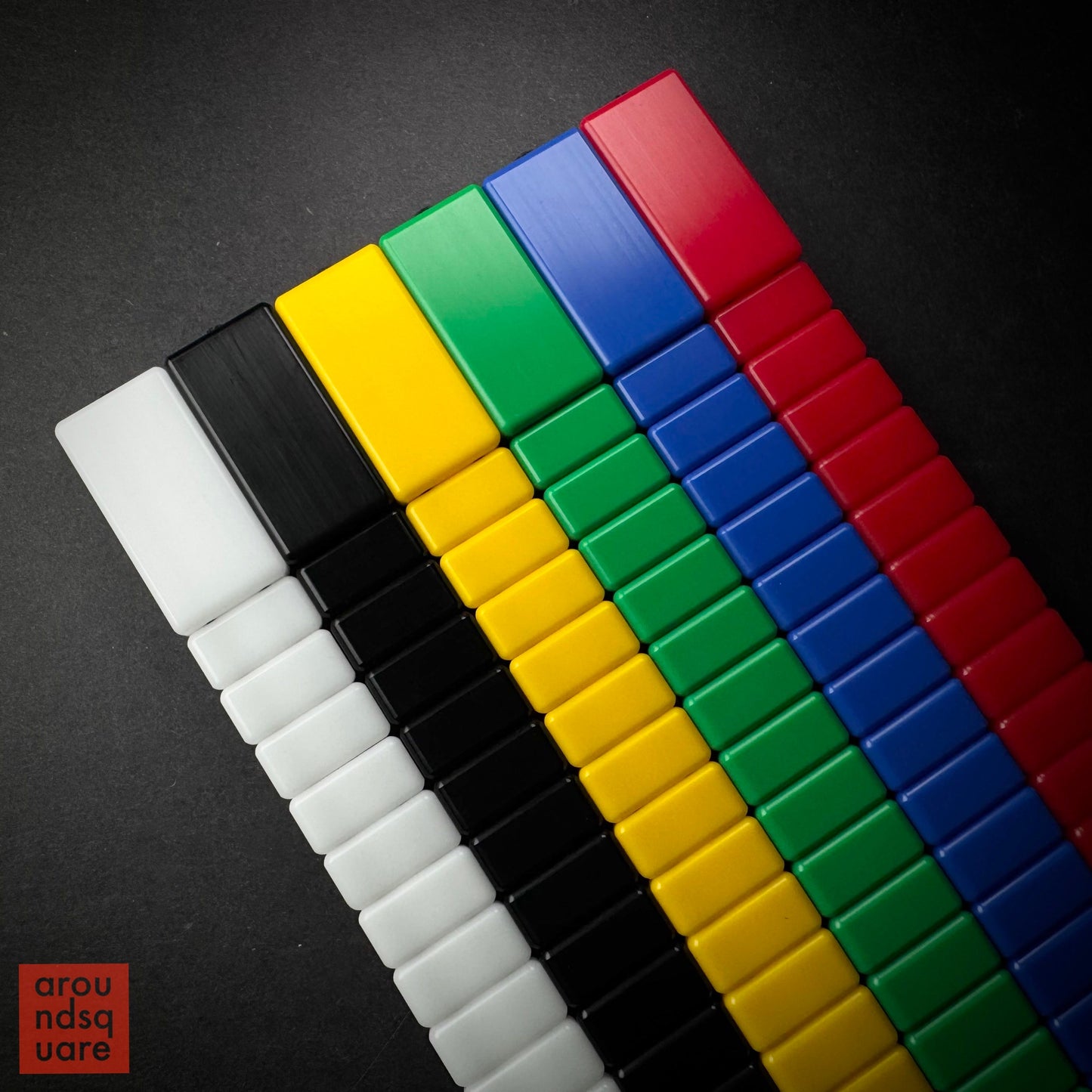 Podushka Chetki - Delrin Editions